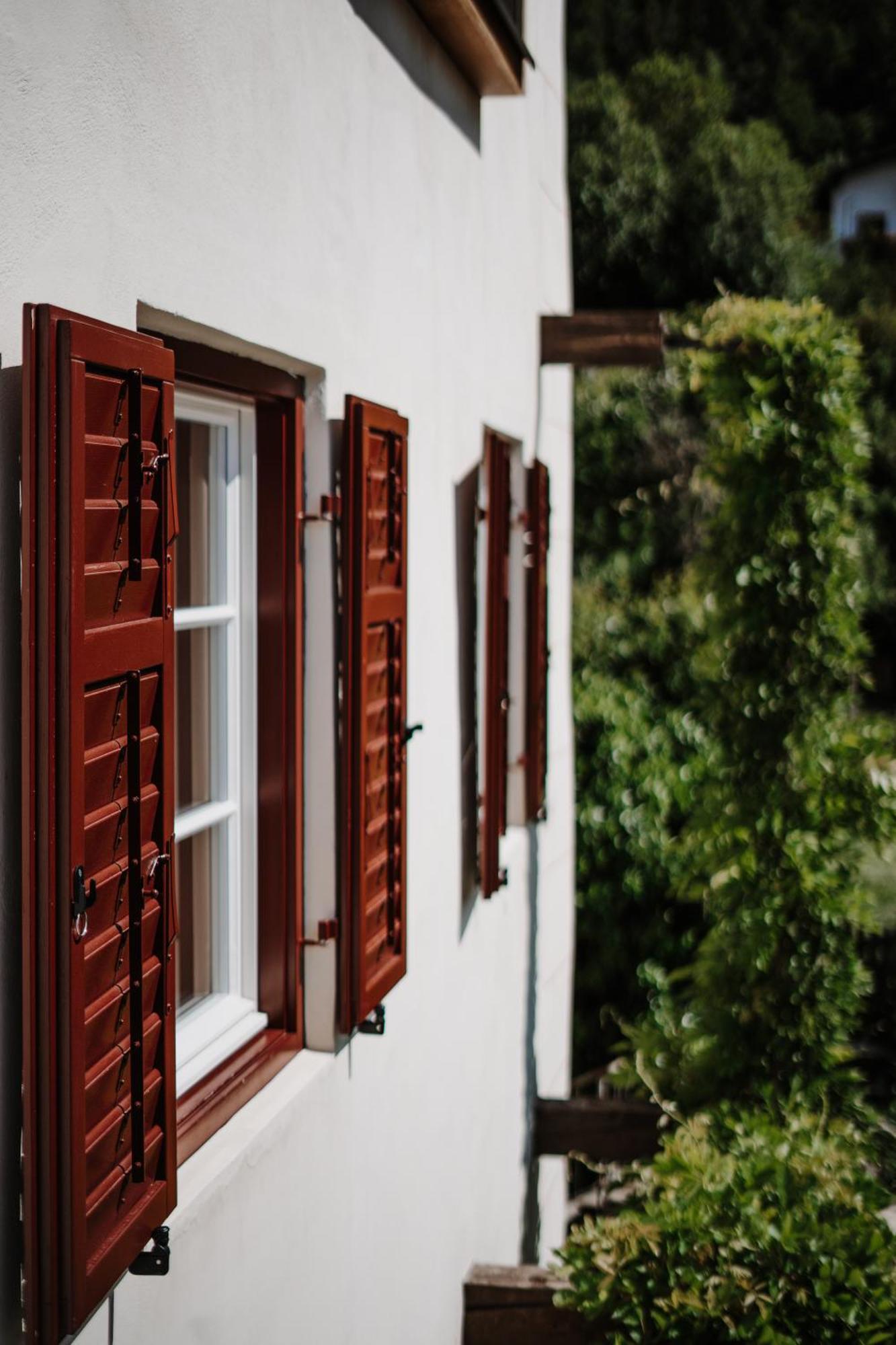 Zum Riesen Historic Refugium Hotel Laces Exterior photo